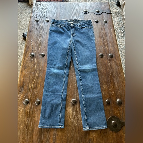 Eddie Bauer Denim - Eddie Bauer Straight Leg Jeans in Medium Blue